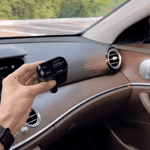 4-in-1 Fast Charging Car Charger With Digital Display